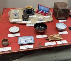 青森で食から見る文学展 太宰治は味の素好き、寺山修司はカレー - 日本経済新聞