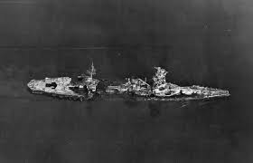 ファイル:Aerial photo of battleship Hyuga after being sunk at Kure ...