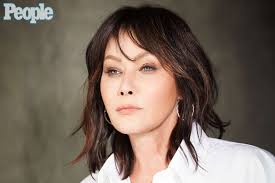 Shannen Doherty Will 'Embrace Life' as Cancer Spreads to Bones ...