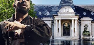 Fusillade près de la maison du rappeur Drake à Toronto
